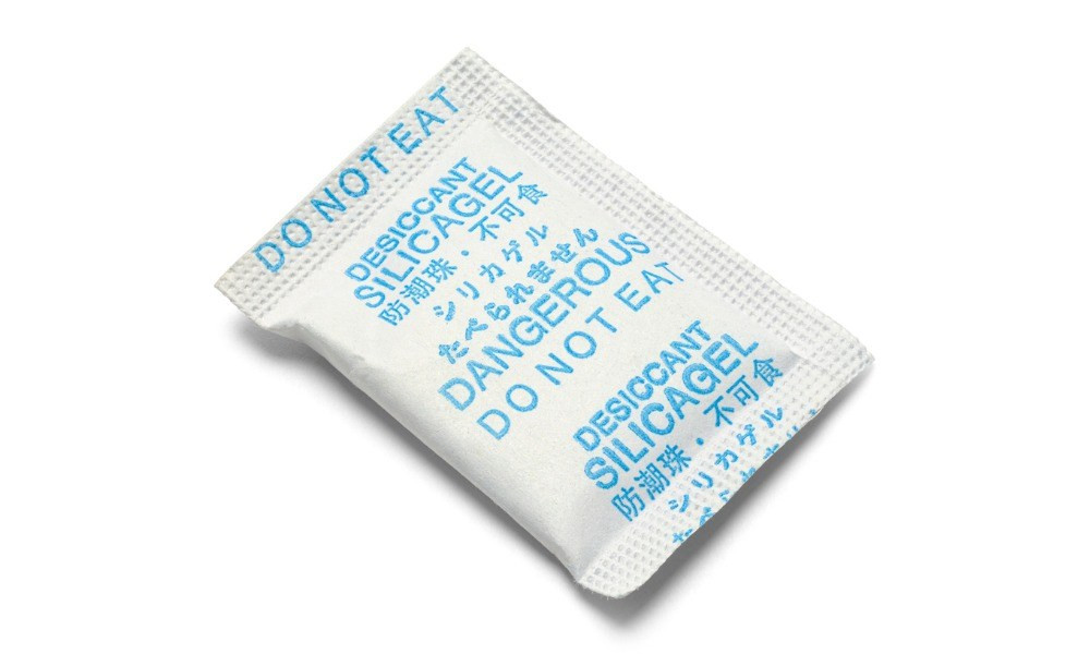 desiccant-silicagel-picture-id625371286.jpg